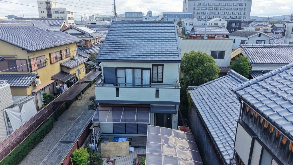 After: 屋根葺き替え